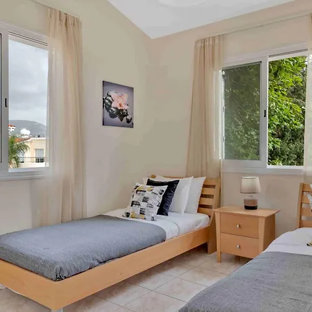 Phaedrus Living: Coral Bay Luxury Villa *