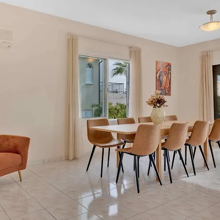 Phaedrus Living: Coral Bay Luxury