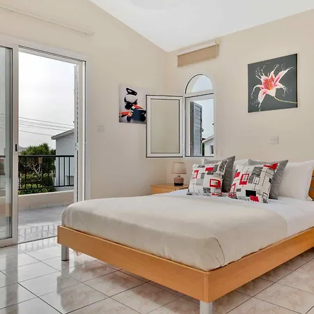 Вилла Phaedrus Living: Coral Bay Luxury Пейя