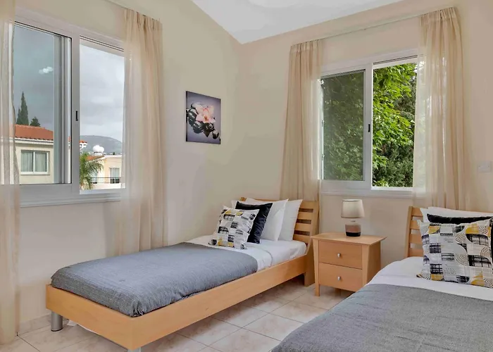 Phaedrus Living: Coral Bay Luxury Vila *