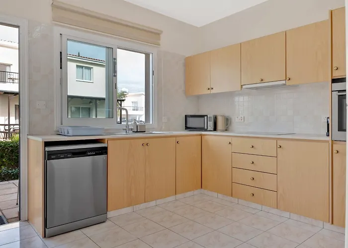 Phaedrus Living: Coral Bay Luxury Vila