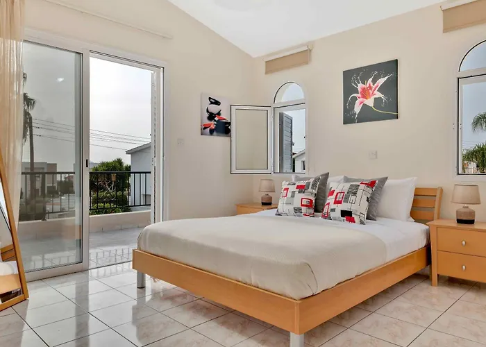 Vila Phaedrus Living: Coral Bay Luxury Pegeia